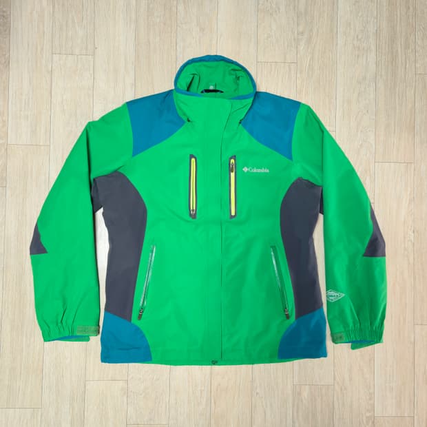 100) 콜롬비아 그린 Omni-Tech 바람막이 자켓 등산복