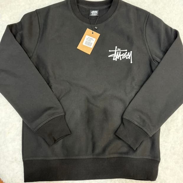 스투시 베이직 맨투맨 새상품