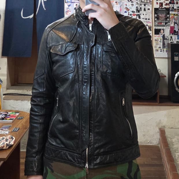 빈티지 절개라인 락시크 양가죽 투지퍼 자켓