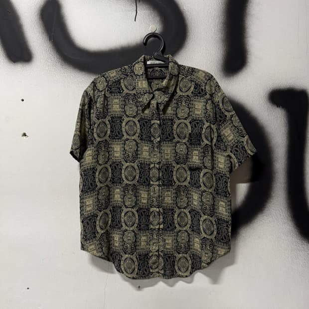 VTG 빈티지 오리엔탈 에스닉 풀 패턴 원포켓 반팔 셔츠