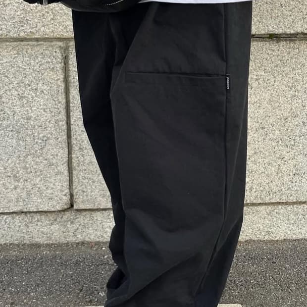 언타이틀드아이딜 사이드 포켓 와이드 팬츠 블랙