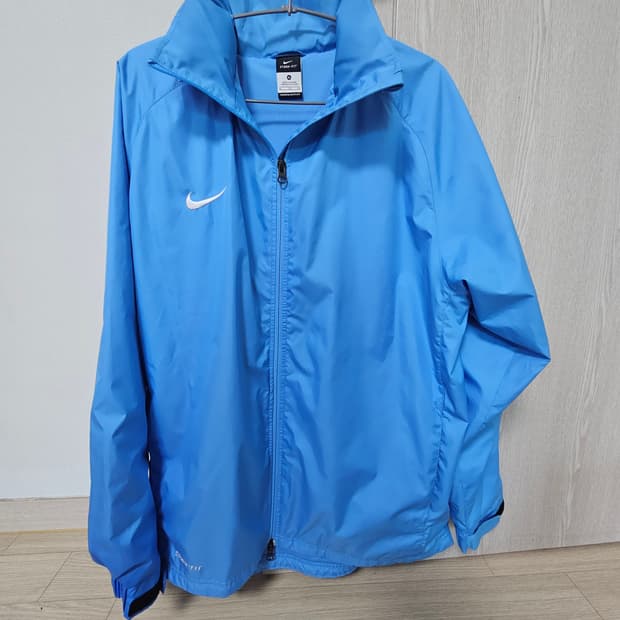 나이키 바람막이자켓