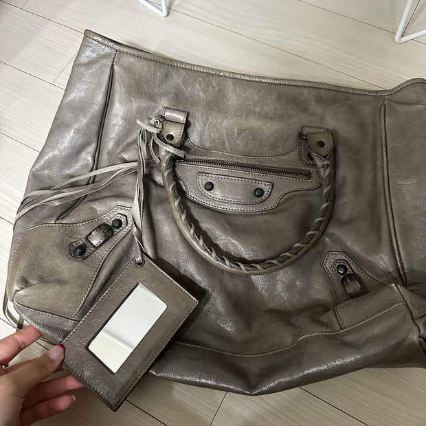 발렌시아가 st 모터백 가방