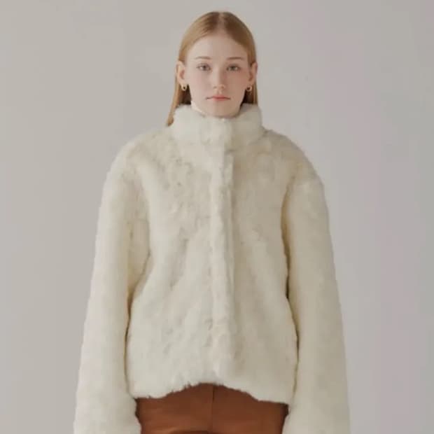 아이토브 퍼 자켓