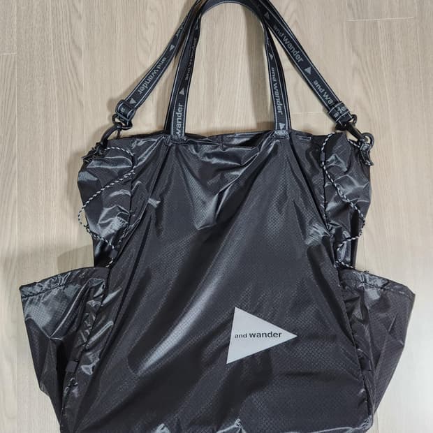 (새상품) 앤드원더 실 토트백 블랙