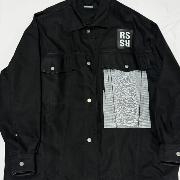 라프시몬스 조이디비전 자켓