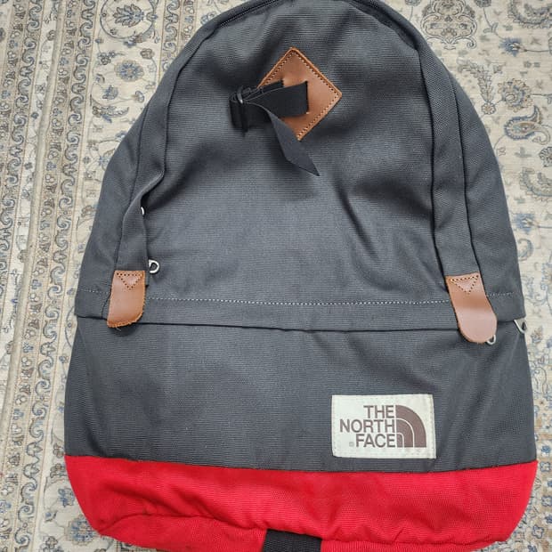 노스페이스 백팩