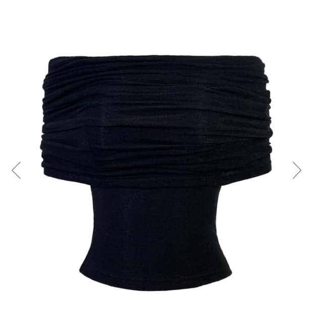 투머치택스 오프숄더 탑