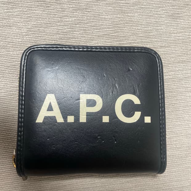 A.P.C. 반지갑 블랙 
