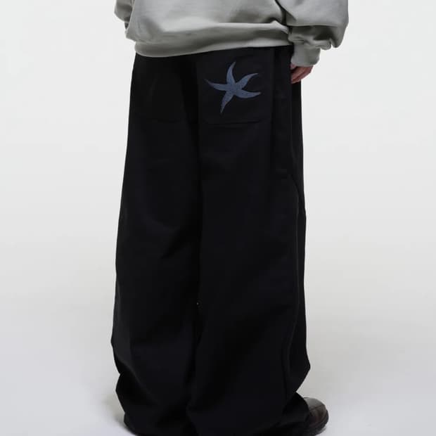 TCM starfish chino pants (black)