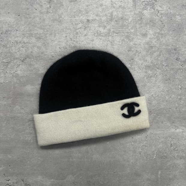 Chanel Cashmere CC Logo Beanie 