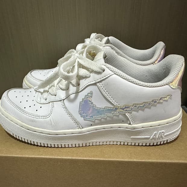 나이키 에어포스 스우시 235사이즈