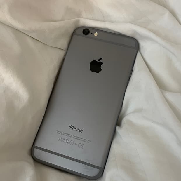 아이폰 6 16GB 스페이스그레이 판매합니다 배터리 효율 100%