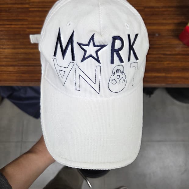 마크앤로나 코듀로이 모자 프리 