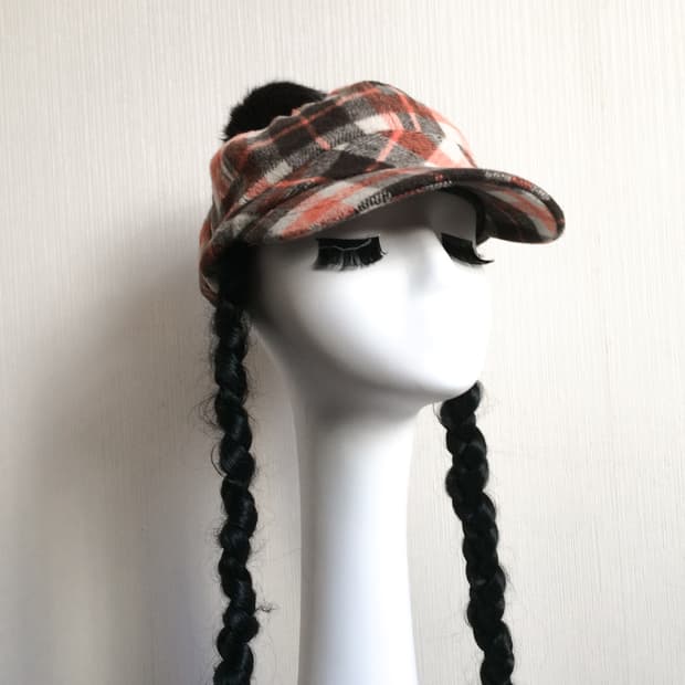  Woolen check pattern pom point hat