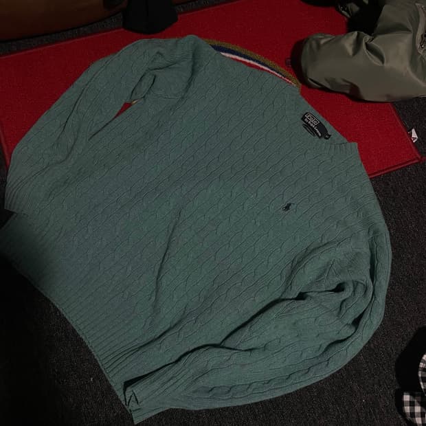 폴로 케이블니트