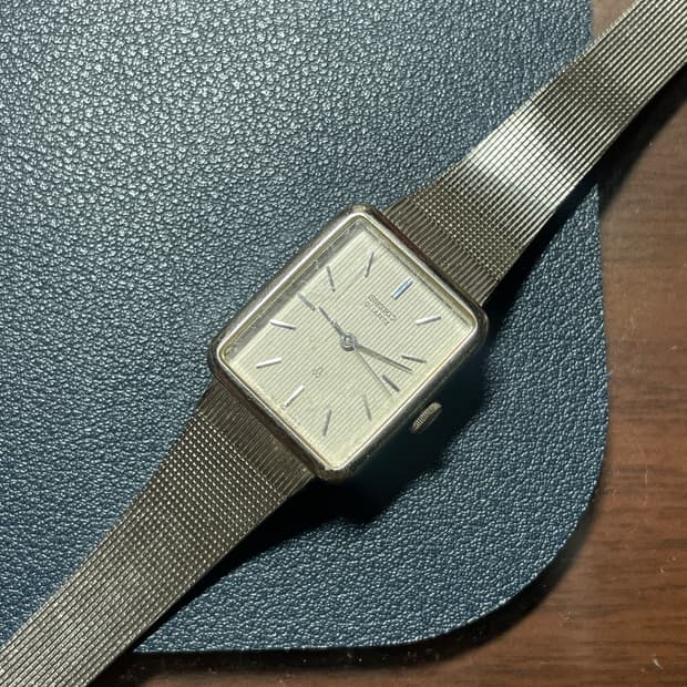 빈티지 세이코 쿼츠 메탈 시계