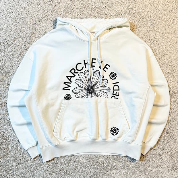 마르디 메크르디 MARCHE EMBLEM 후드티 화이트
