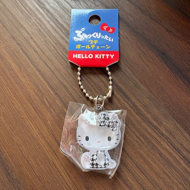 헬로키티 봉봉 키링 블랙체크