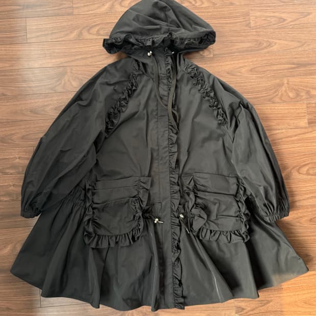 ENFOLD 블랙 러플 후드 코트 36