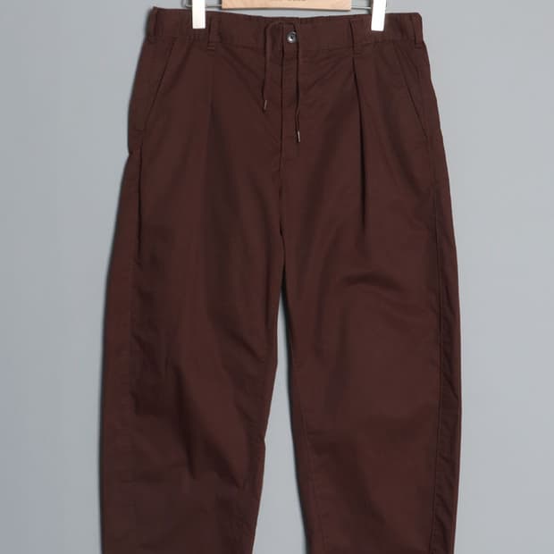 G U Curved Tuck Ankle Pant (32~)