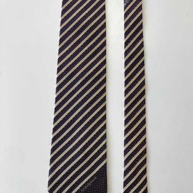 루이까또즈 넥타이