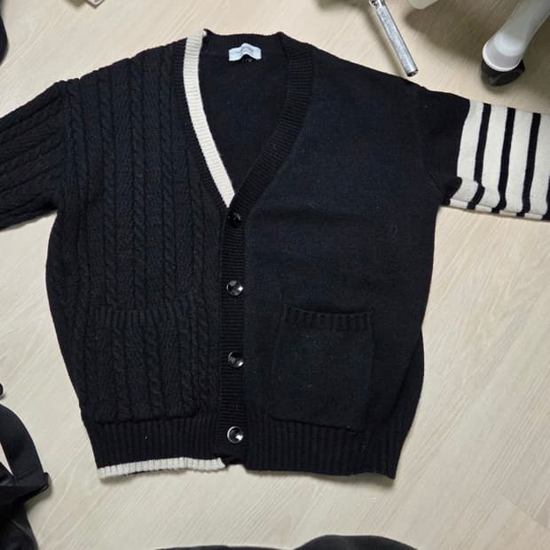 톰브라운 가디건