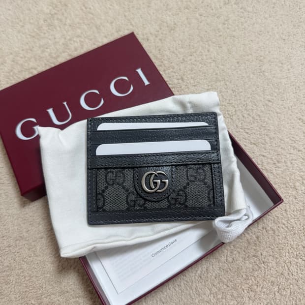 구찌 수프림 GG 카드 지급