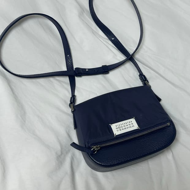 마르지엘라 크로스백