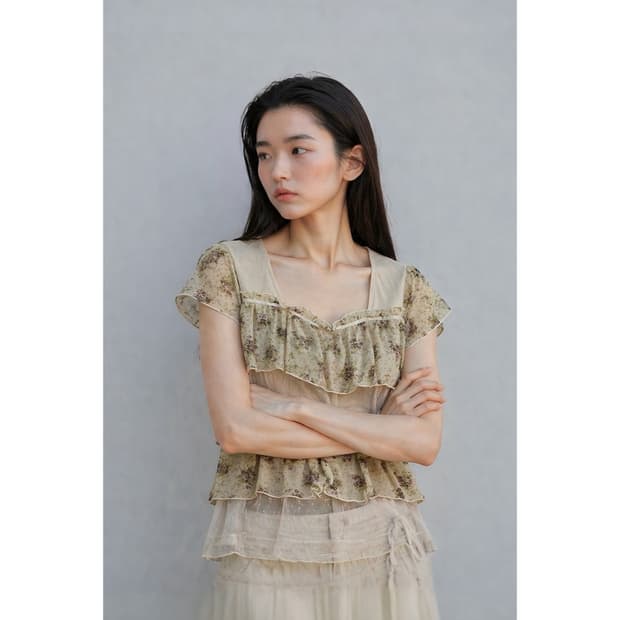 쉬폰 꽃잎 블라우스 