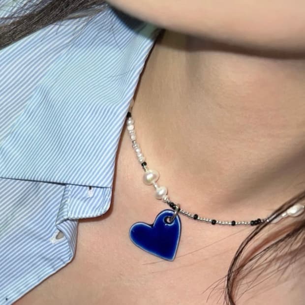 블루 하트 & 담수 흑진주 목걸이