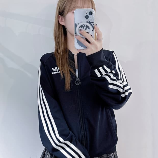 아디다스 유로파 블랙 삼선 트랙탑