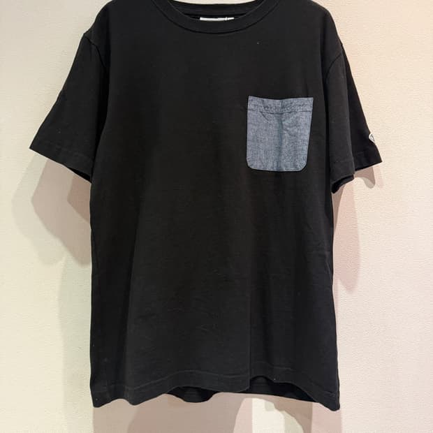 DISCUS ATHLETIC Pocket T-Shirt