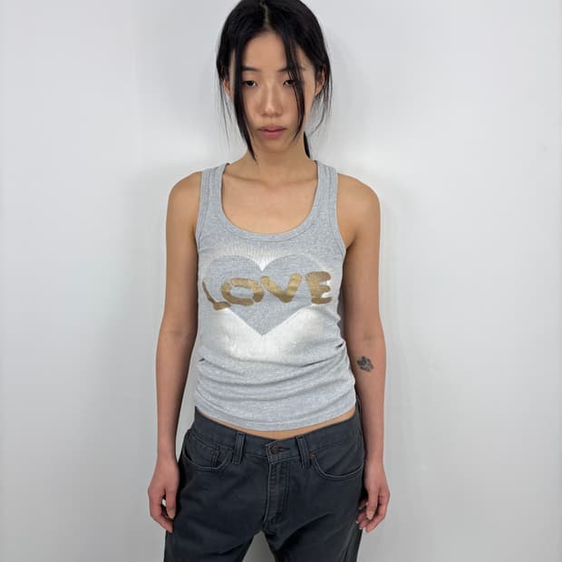 LOVE SLEEVELESS LIGHT GRAY