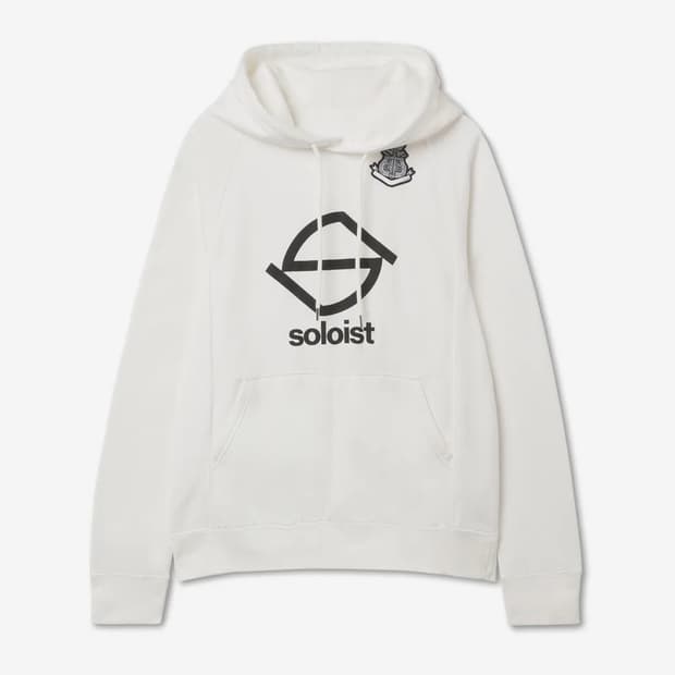 솔로이스트 S logo and bone emblem hoodie