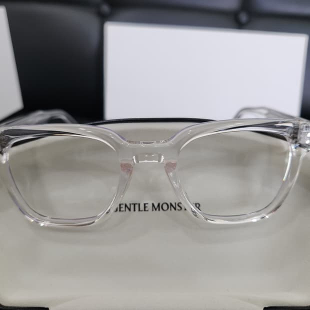 젠틀몬스터 칼c1