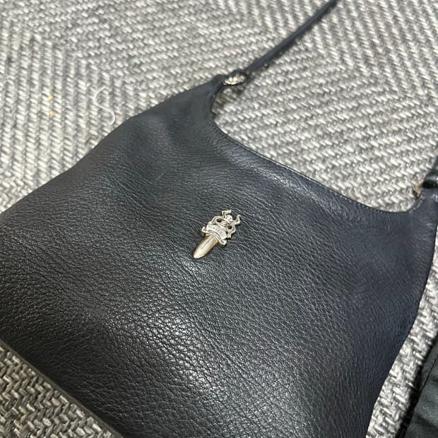 크롬하츠 비브 백