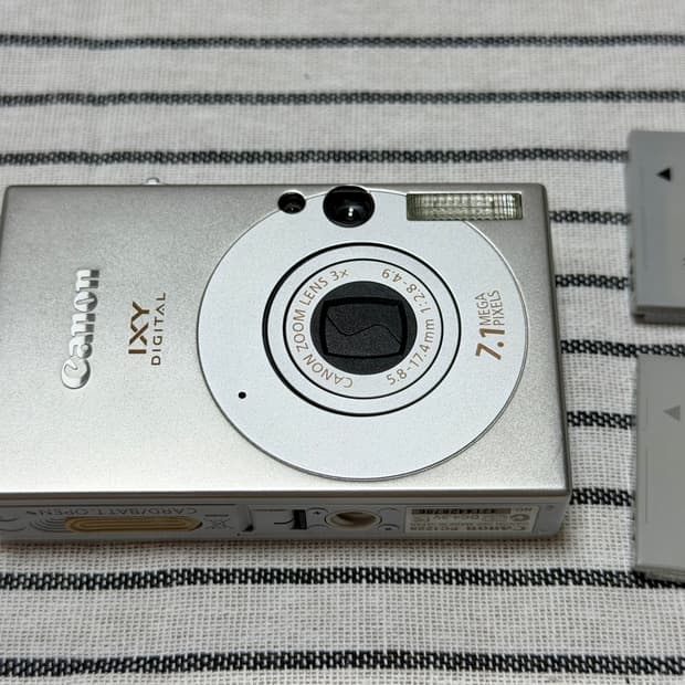 canon ixy 10 / ixus 70 강민경디카