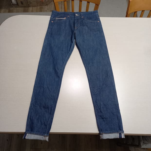 28 새상품 SPAO 셀비지 스판 슬림일자진 28-913