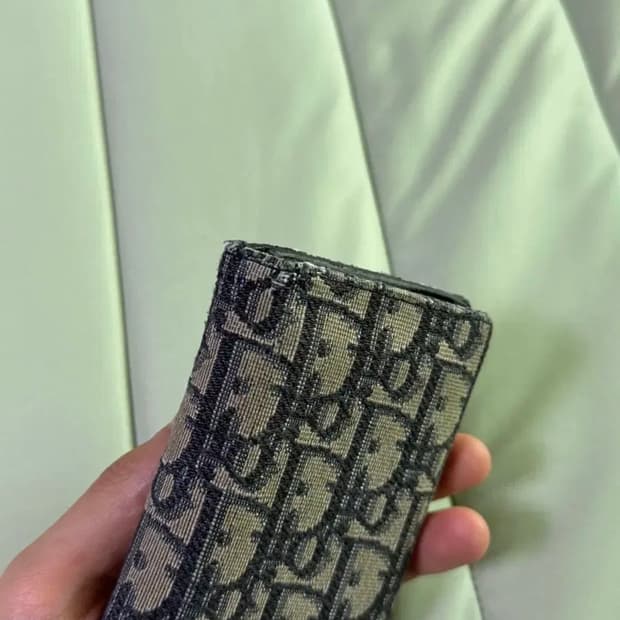 디올 오블리크 오거나이저 카드지갑