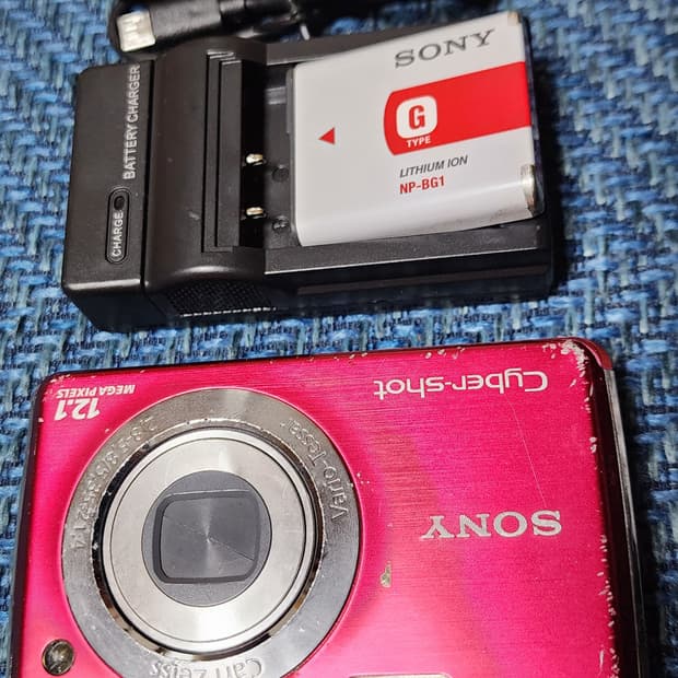 소니 디카 DSC-W230 팝니다. 디지털 카메라