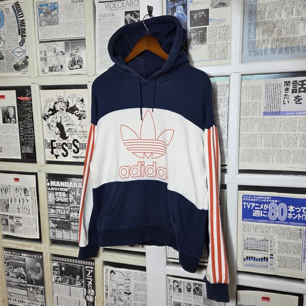 아디다스 빅로고 네이비 배색 후드티