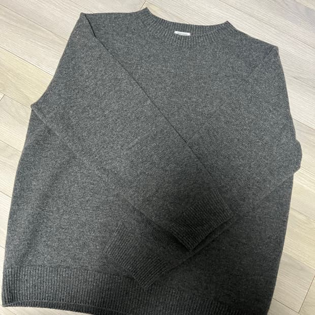 우드비 야크 울 크루넥 니트 그레이 3사이즈