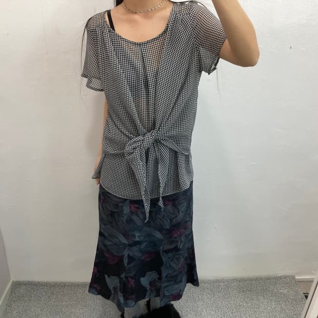 체크 반팔 블라우스 