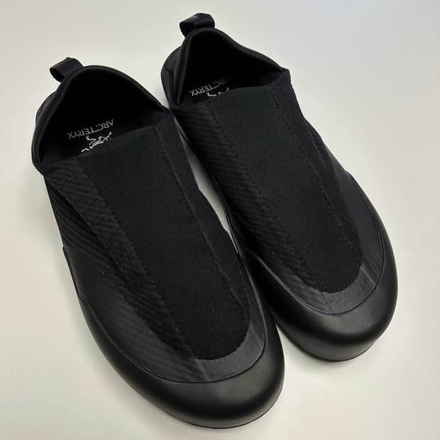 [265,US8.5] 아크테릭스 크래그 블랙