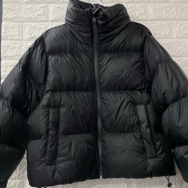 아디다스 리젠  크롭 다운 패딩 m