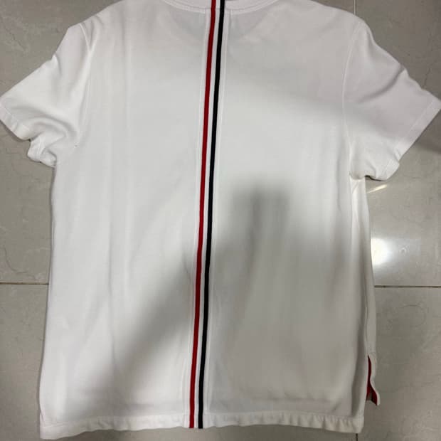 톰브라운 백삼선 반팔