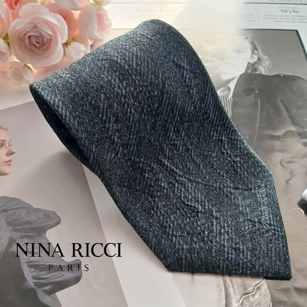 니나리치 실크 다크그레이 패턴 넥타이 9.6cm A+등급 A18564
