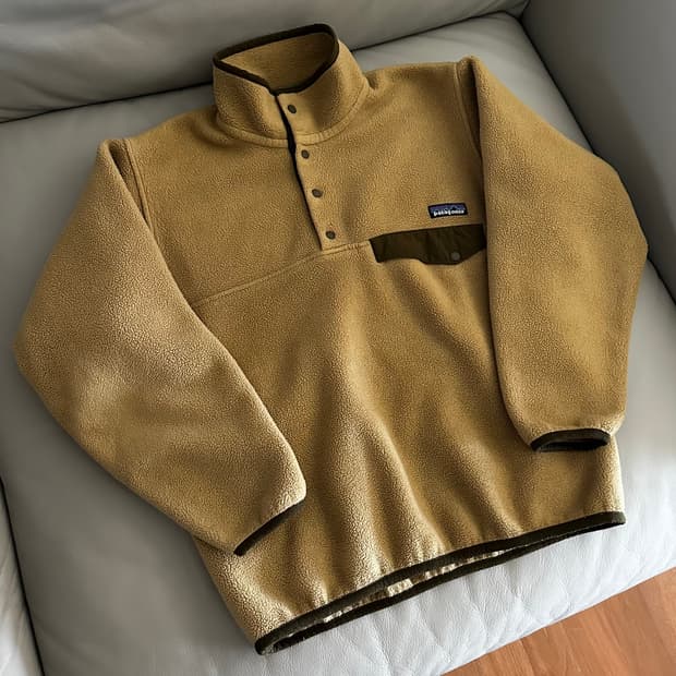 파타고니아 신칠라 S 클래식 탄