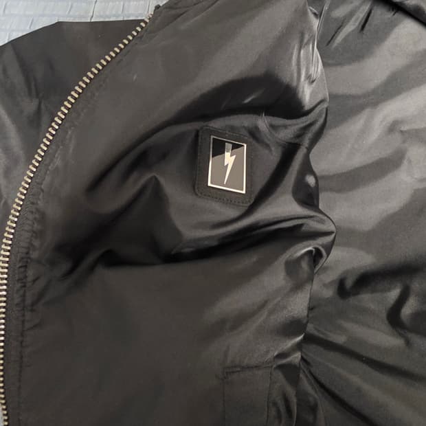 닐 바렛 x 알파 인더스트리 ma-1 리버시블 자켓